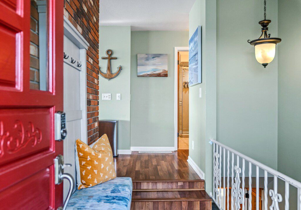 2963 Entry Just Beachy