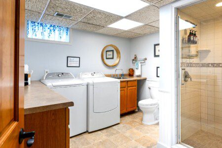 2963 Lower Laundry Just Beachy