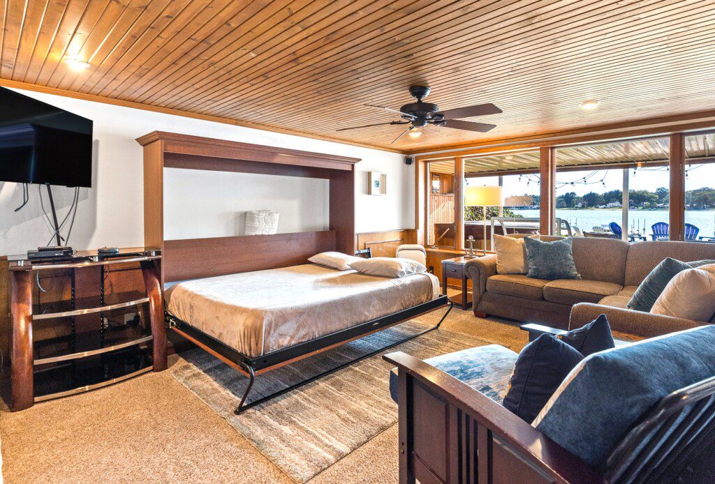 2963 Lower Level Living room 2 Queen murphy bed Just Beachy