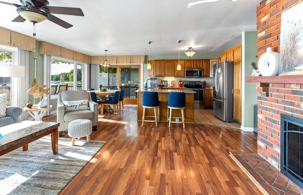 2963 living room 3 Just Beachy