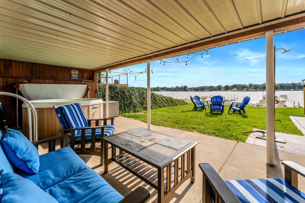 2963 patio Just Beachy