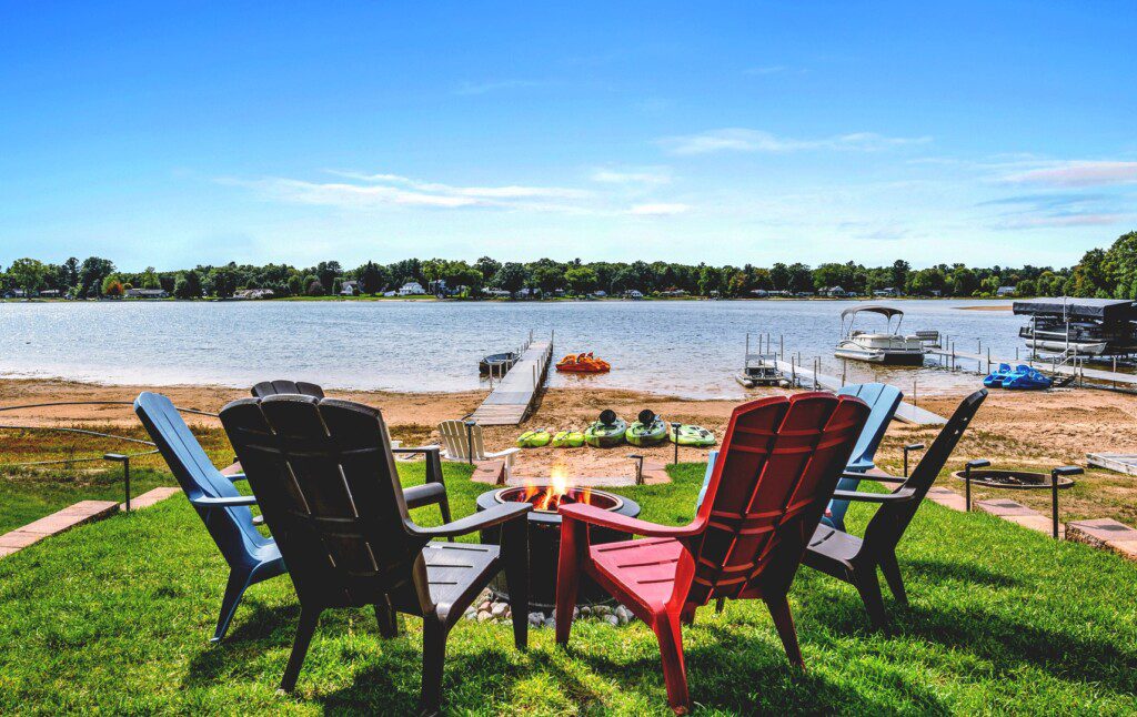 2971 Lake view Blue Haven