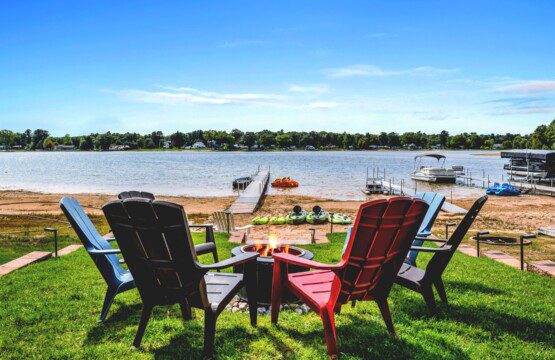 2971 Lake view Blue Haven