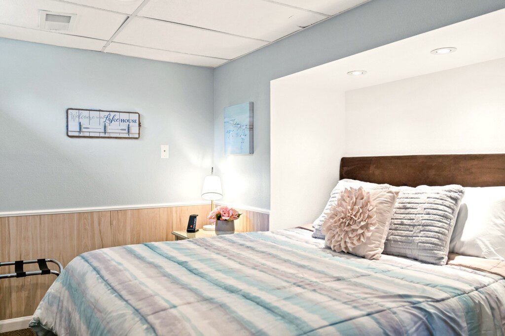 2971 Lower level Queen Bedroom Blue Haven