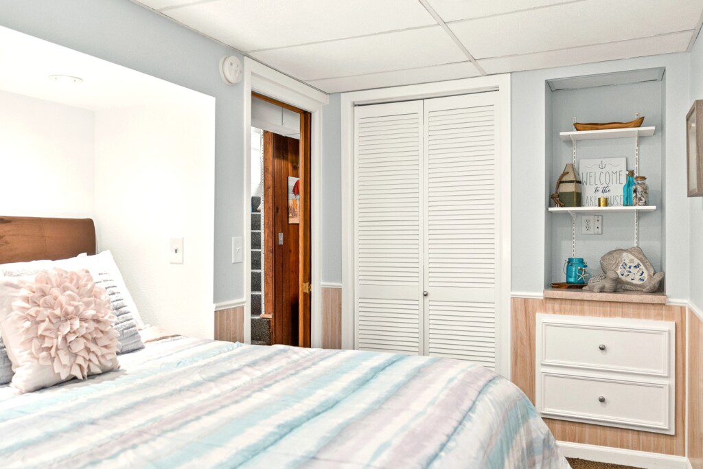 2971 Lower level Queen Bedroom Blue Haven