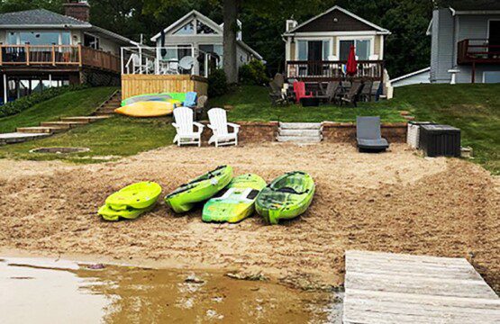 2971 beach and Kayaks Blue Haven